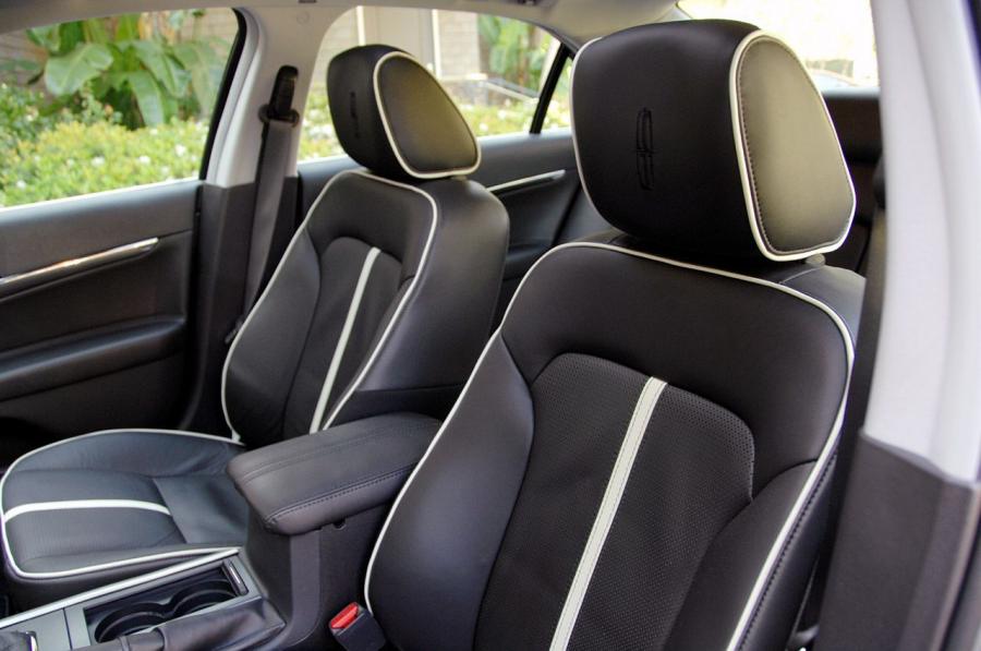 Lincoln MKZ 2010 года  (фото 62 из 211)